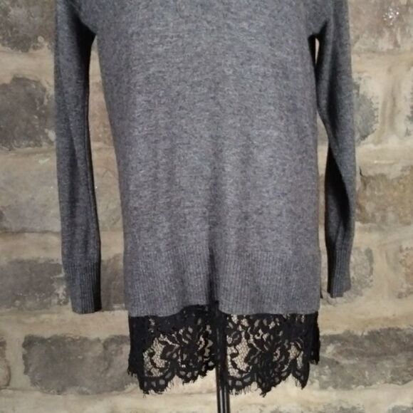 Topshop Gray V Neck Sweater with Lace‎ Trim Elegant Tunic Top Woman's 4 - Picture 7 of 15